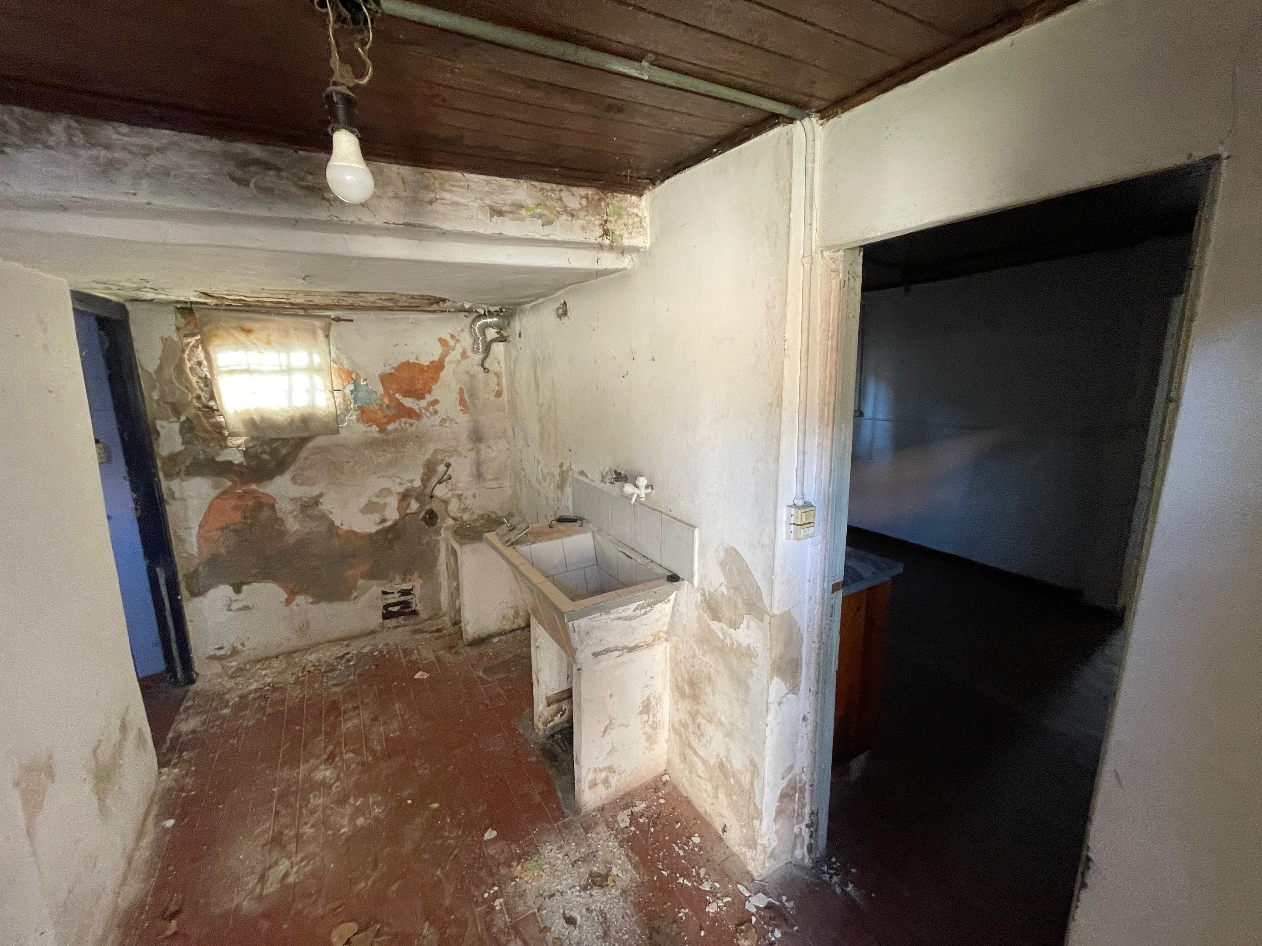 aparopropiedades - Casa a reciclar en Quilmes Este 