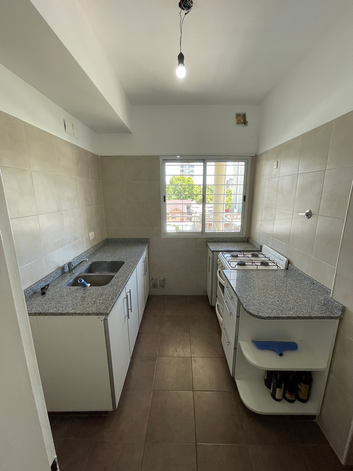 aparopropiedades - Departamento de 2 ambientes en Quilmes a la venta