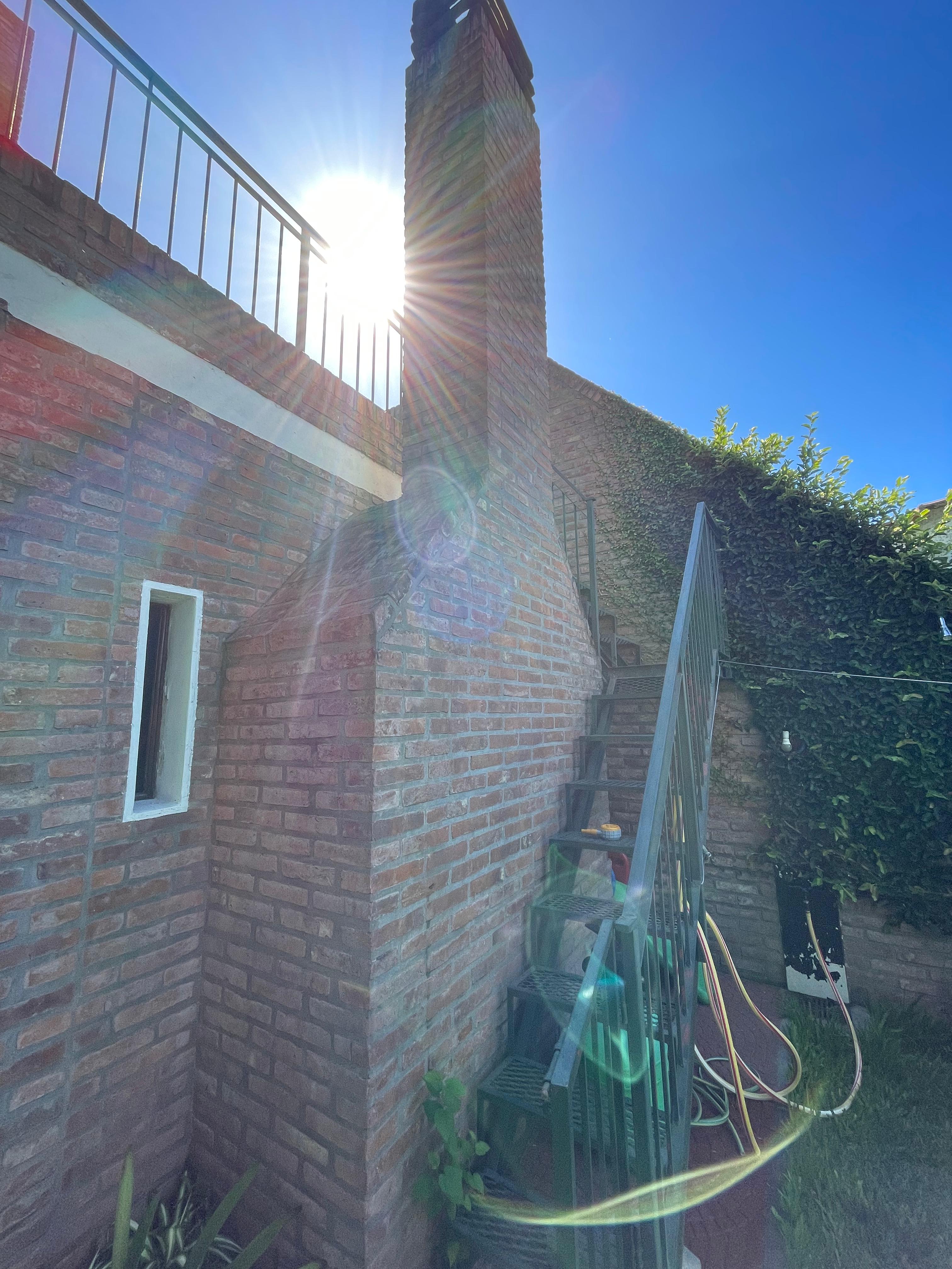aparopropiedades - Chalet a la venta en Quilmes