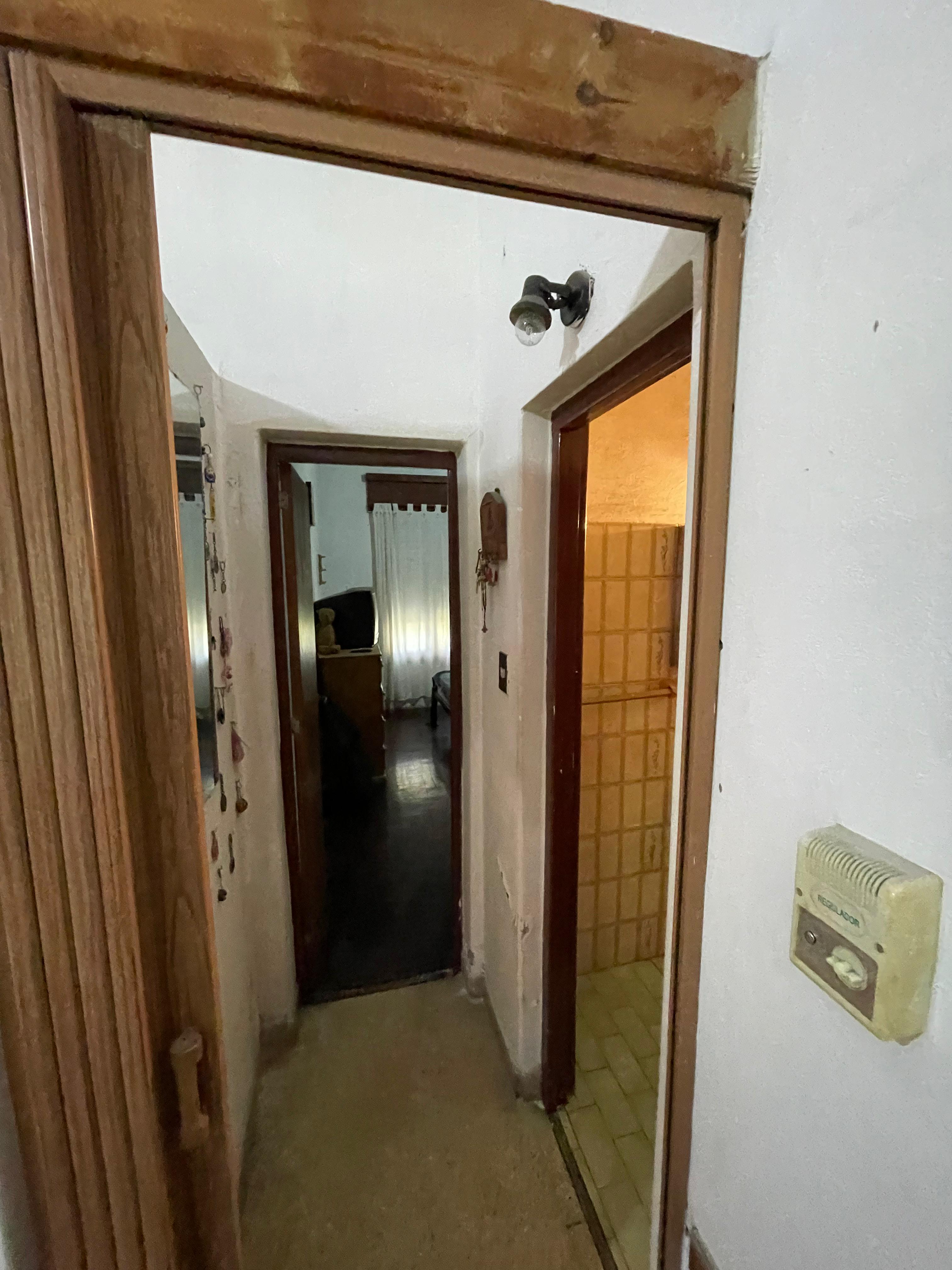 aparopropiedades - Casa en dos plantas a la venta