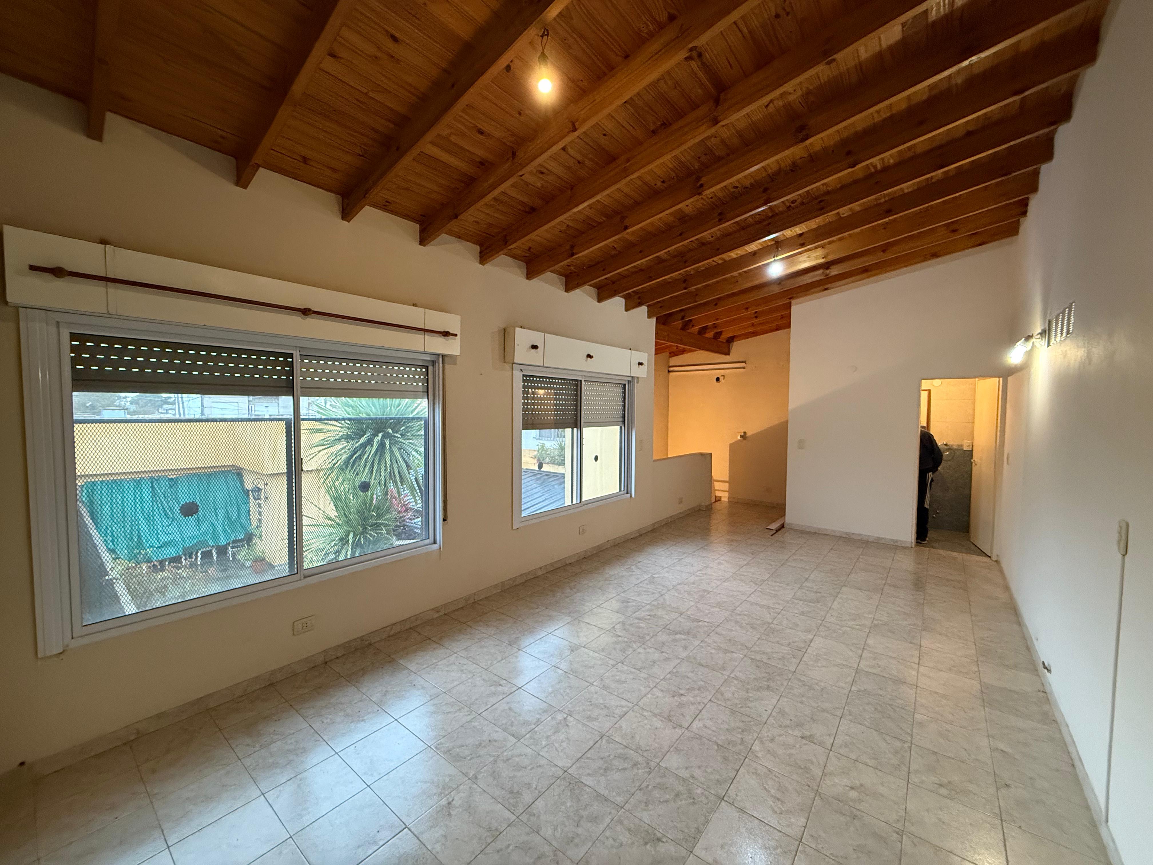 aparopropiedades - Departamento de 2 ambientes en dos Plantas