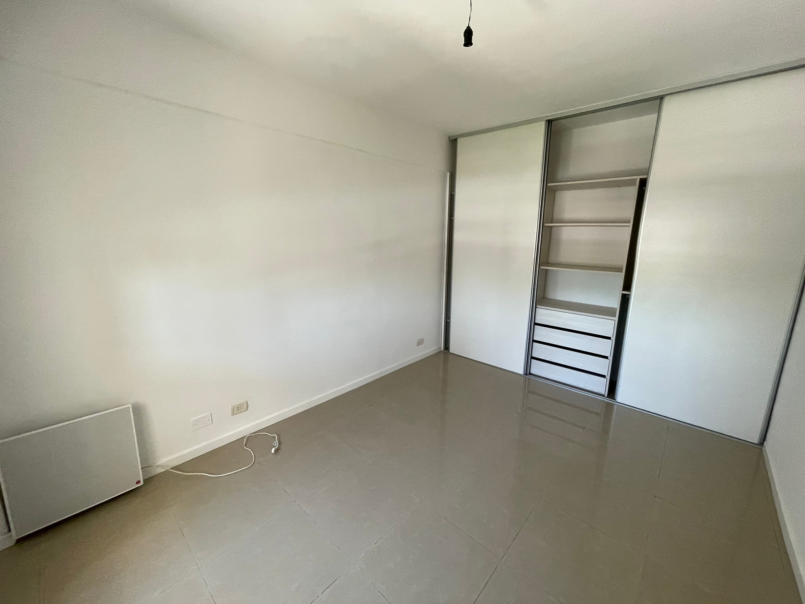 aparopropiedades - Departamento de 2 ambientes en Quilmes a la venta