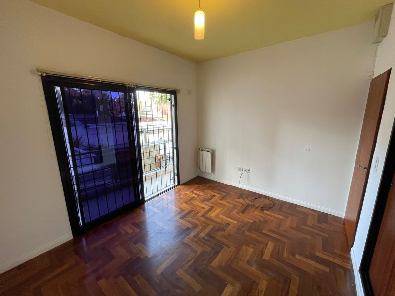 aparopropiedades - Departamento de 3 ambientes a la venta 