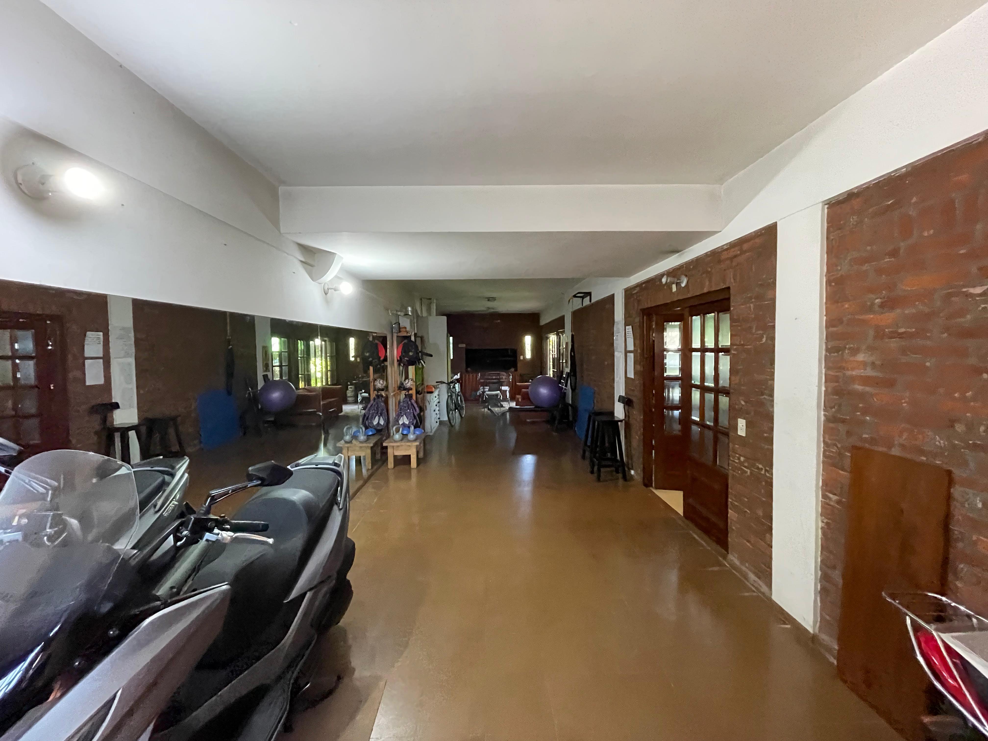 aparopropiedades - Chalet a la venta en Quilmes