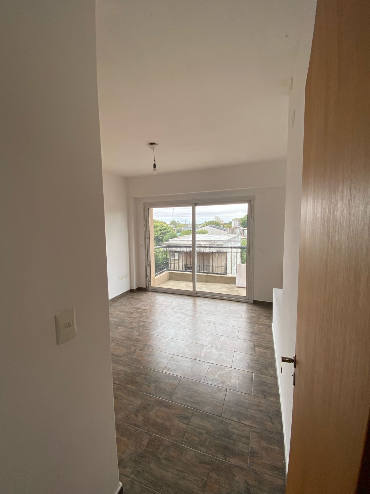 aparopropiedades - Triplex en Ezpeleta