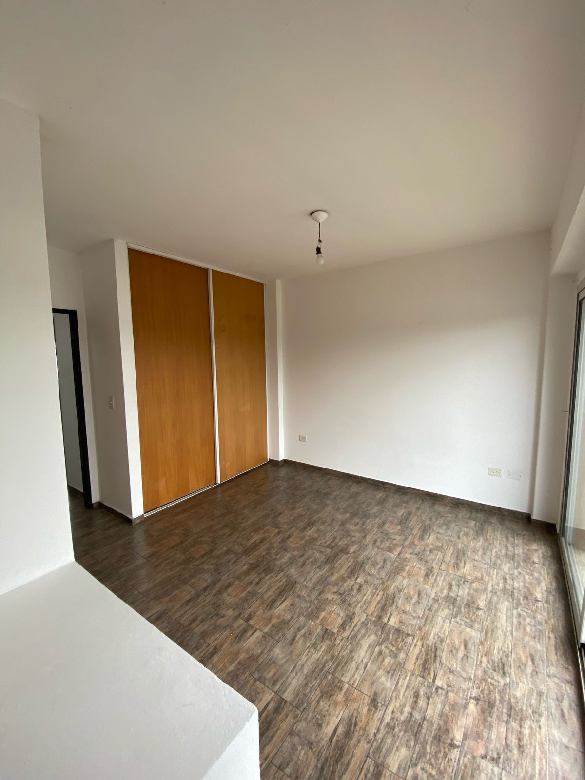aparopropiedades - Triplex en Ezpeleta