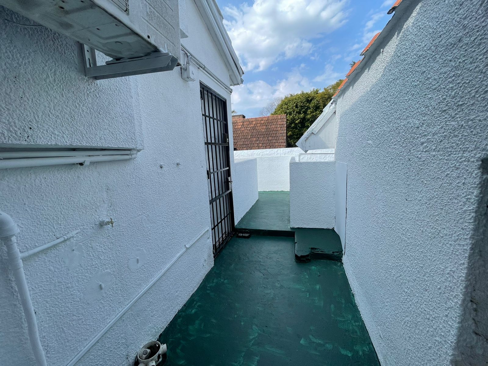 aparopropiedades - Chalet en dos Plantas en Alquiler