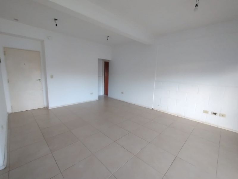 aparopropiedades - Departamento de 2 ambientes a la venta (Zona Barrio Parque)