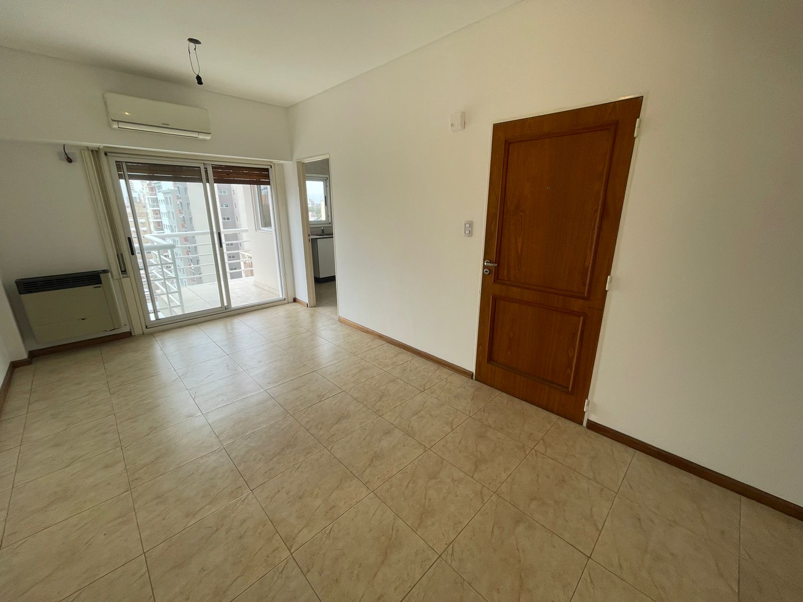 aparopropiedades - Departamento de 2 ambientes con cochera en Quilmes 