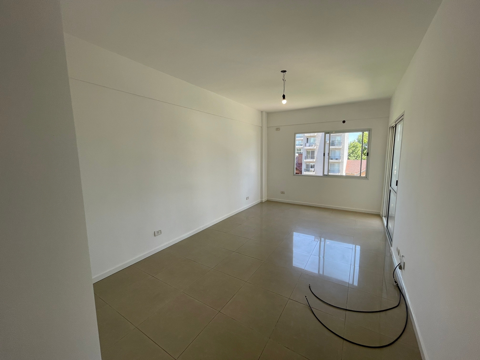 aparopropiedades - Departamento de 2 ambientes en Quilmes a la venta