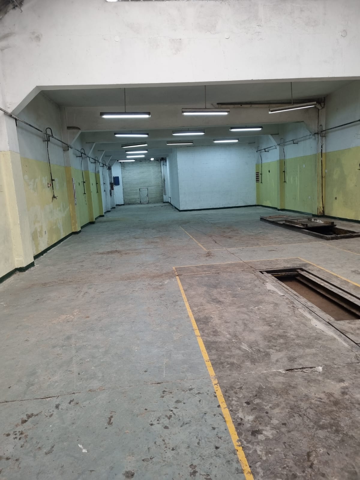 aparopropiedades - Galpón en alquiler en Bernal