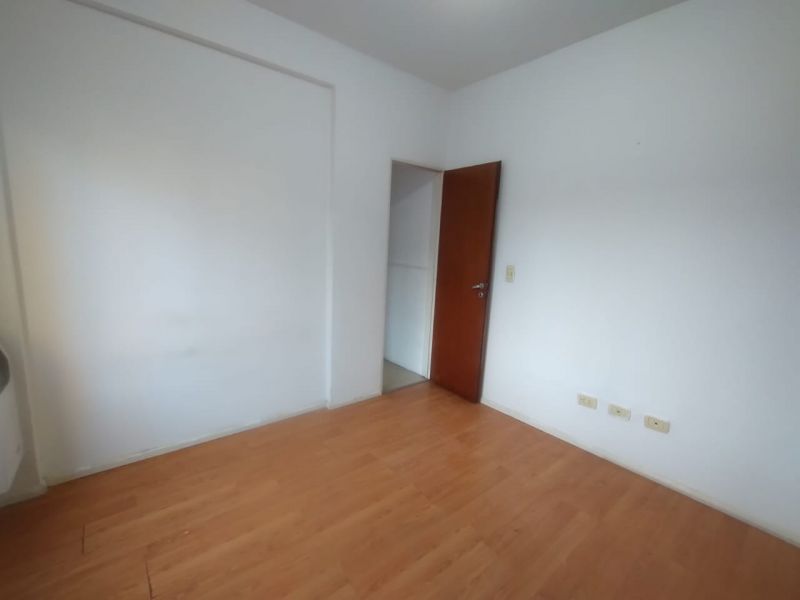 aparopropiedades - Departamento de 2 ambientes a la venta (Zona Barrio Parque)