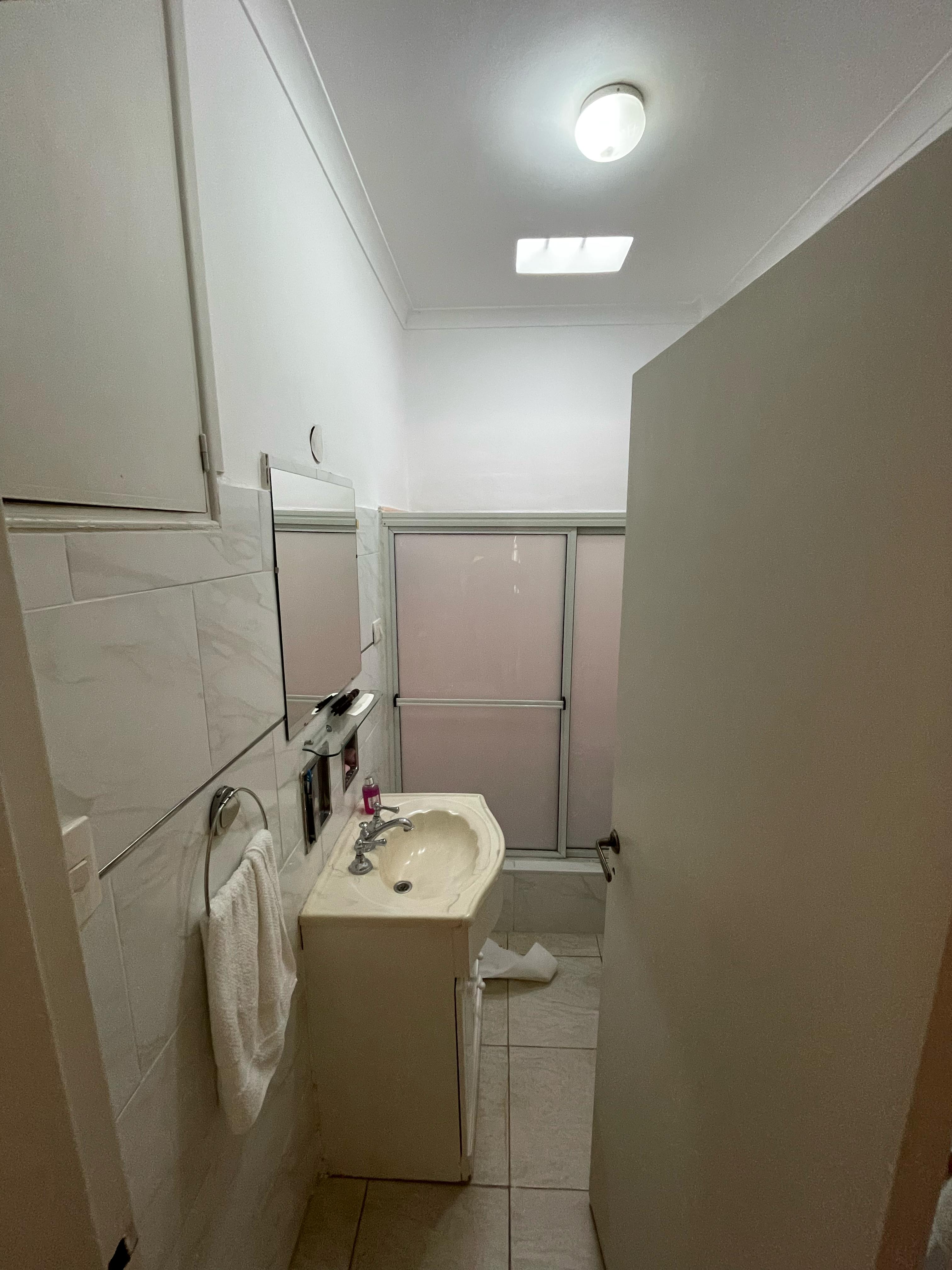 aparopropiedades - Chalet en Quilmes Oeste a la Venta