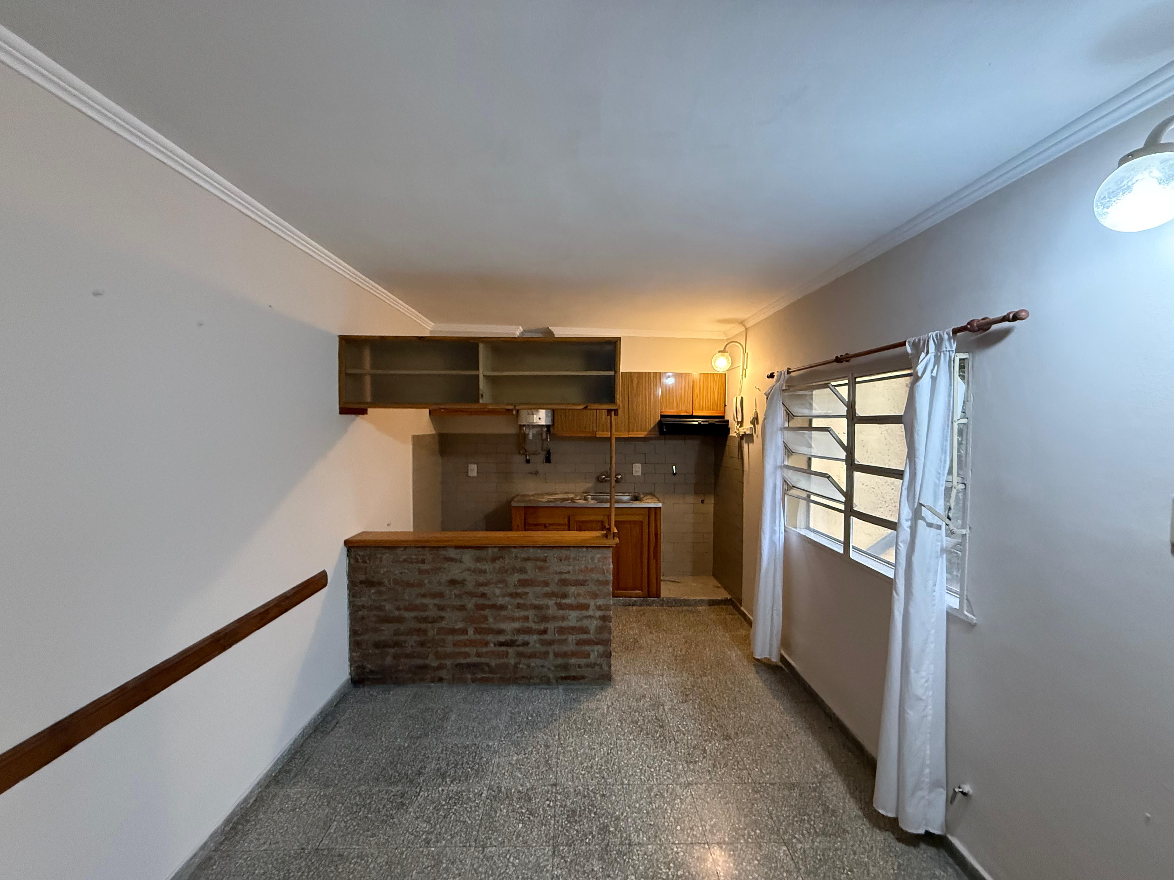 aparopropiedades - Departamento de 2 ambientes en dos Plantas