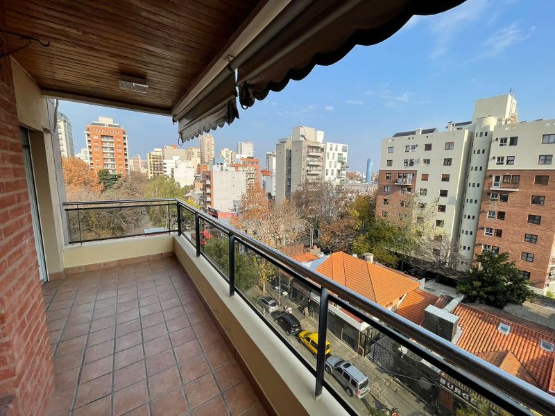 aparopropiedades - Departamento de 4 ambientes con cochera en Quilmes Centro