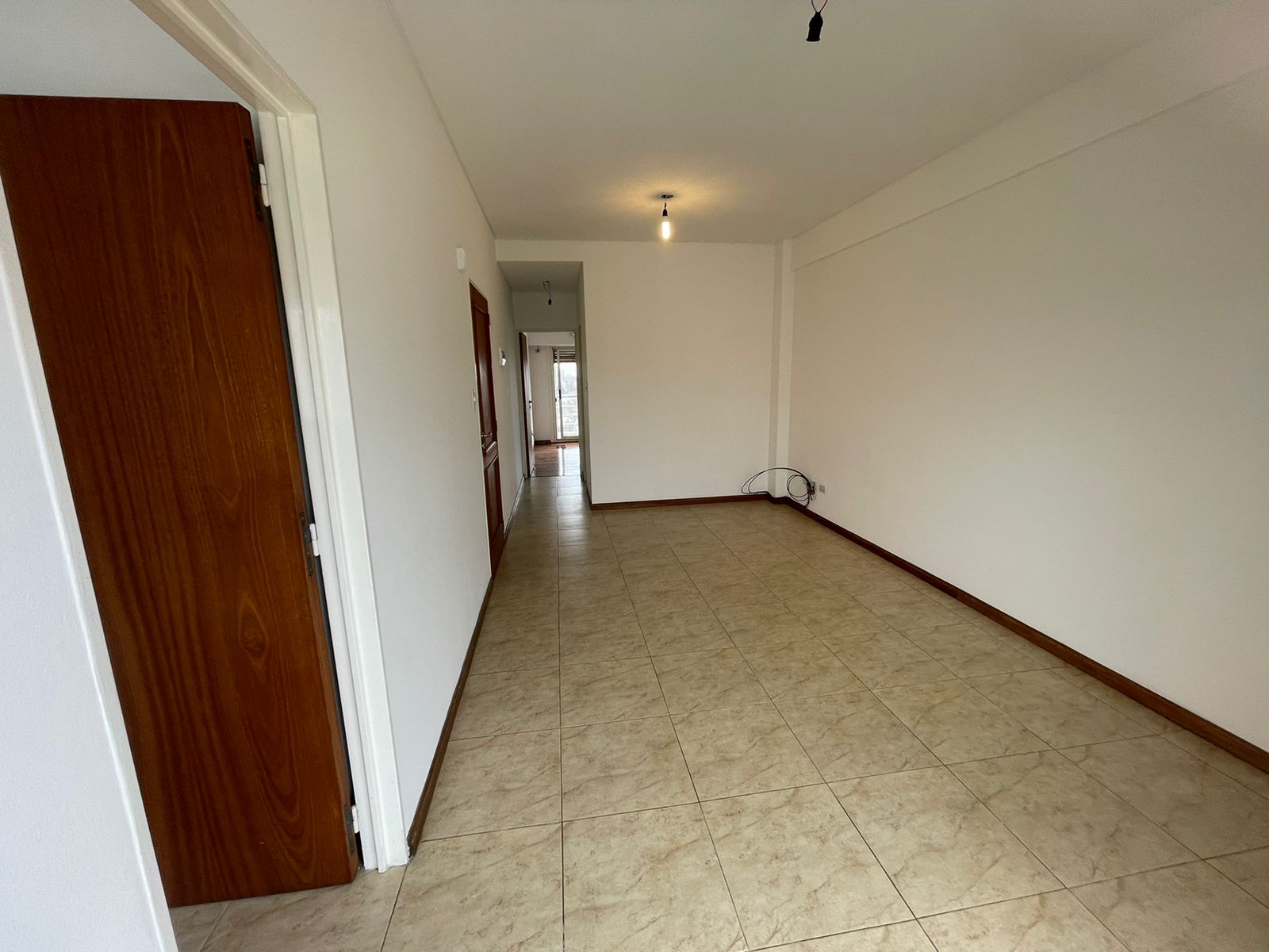 aparopropiedades - Departamento de 2 ambientes con cochera en Quilmes 