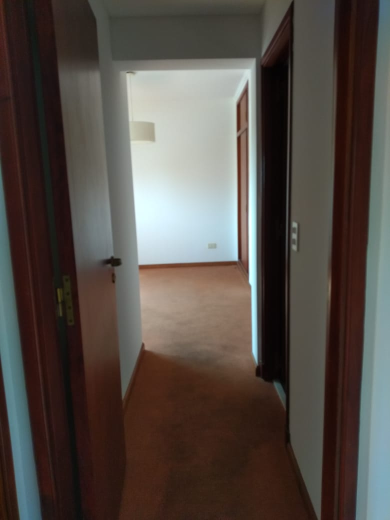 aparopropiedades - Departamento de 4 ambientes con cochera en Quilmes centro