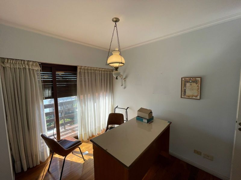 aparopropiedades - Semipiso a la venta con cochera en Quilmes Centro 
