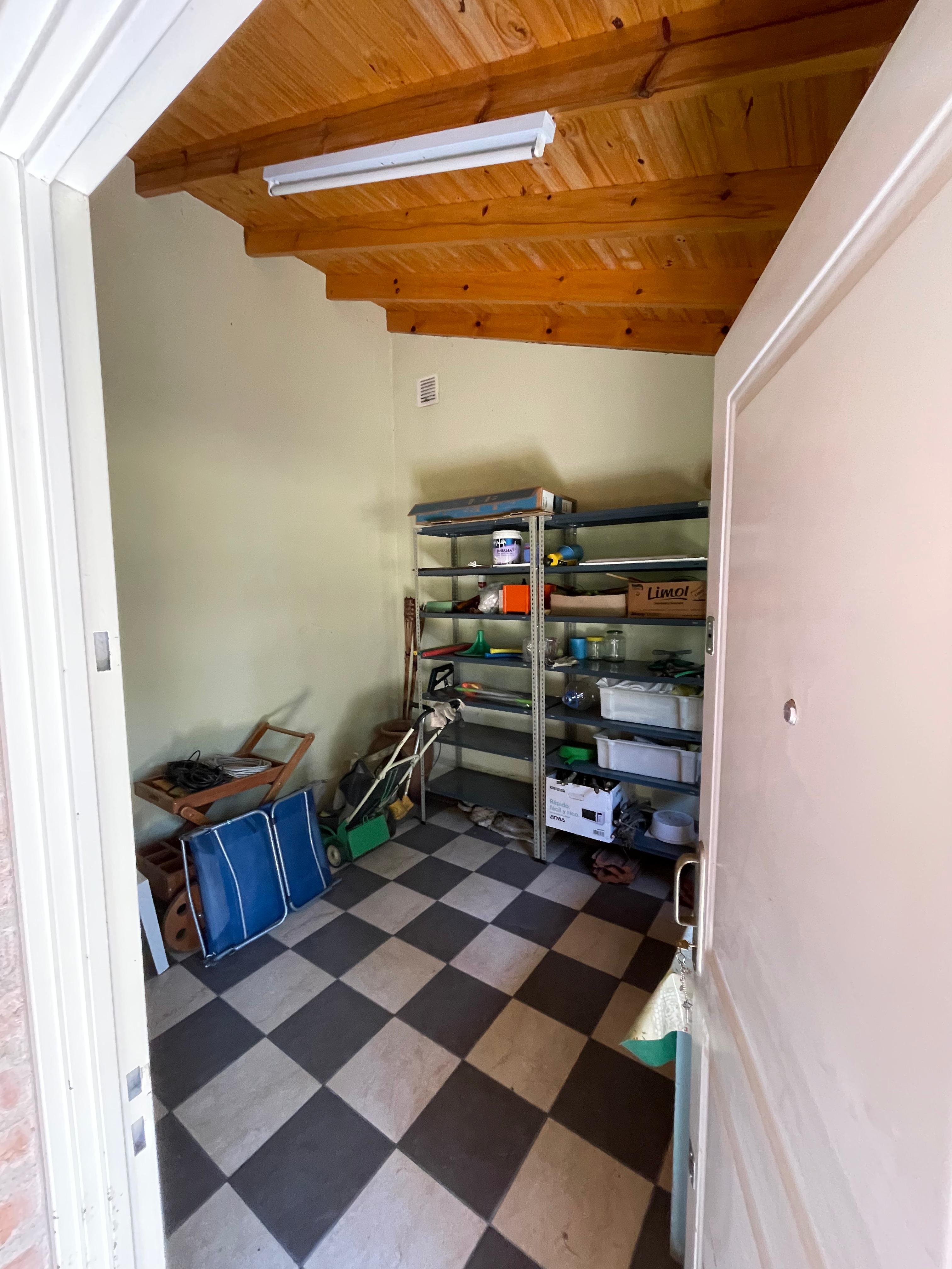 aparopropiedades - Chalet en el Barrio Los Cedros a la venta