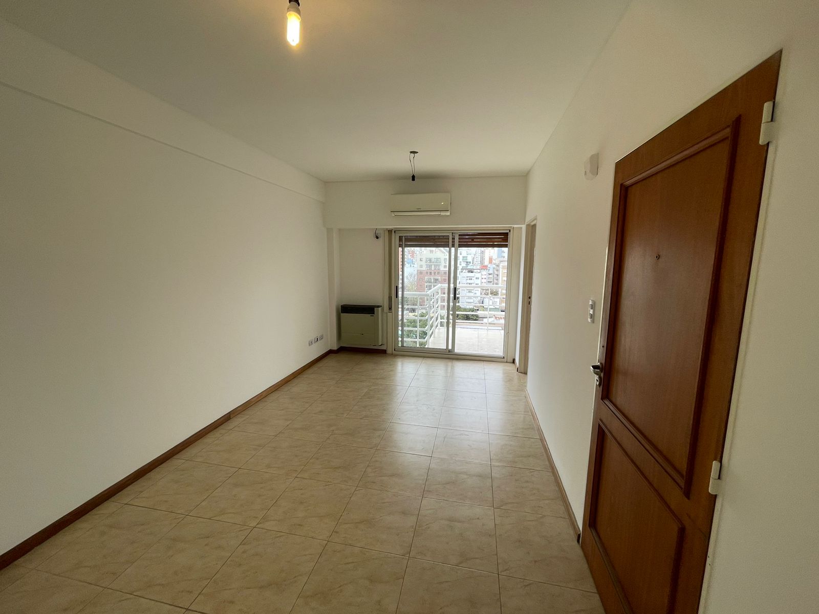 aparopropiedades - Departamento de 2 ambientes con cochera en Quilmes 