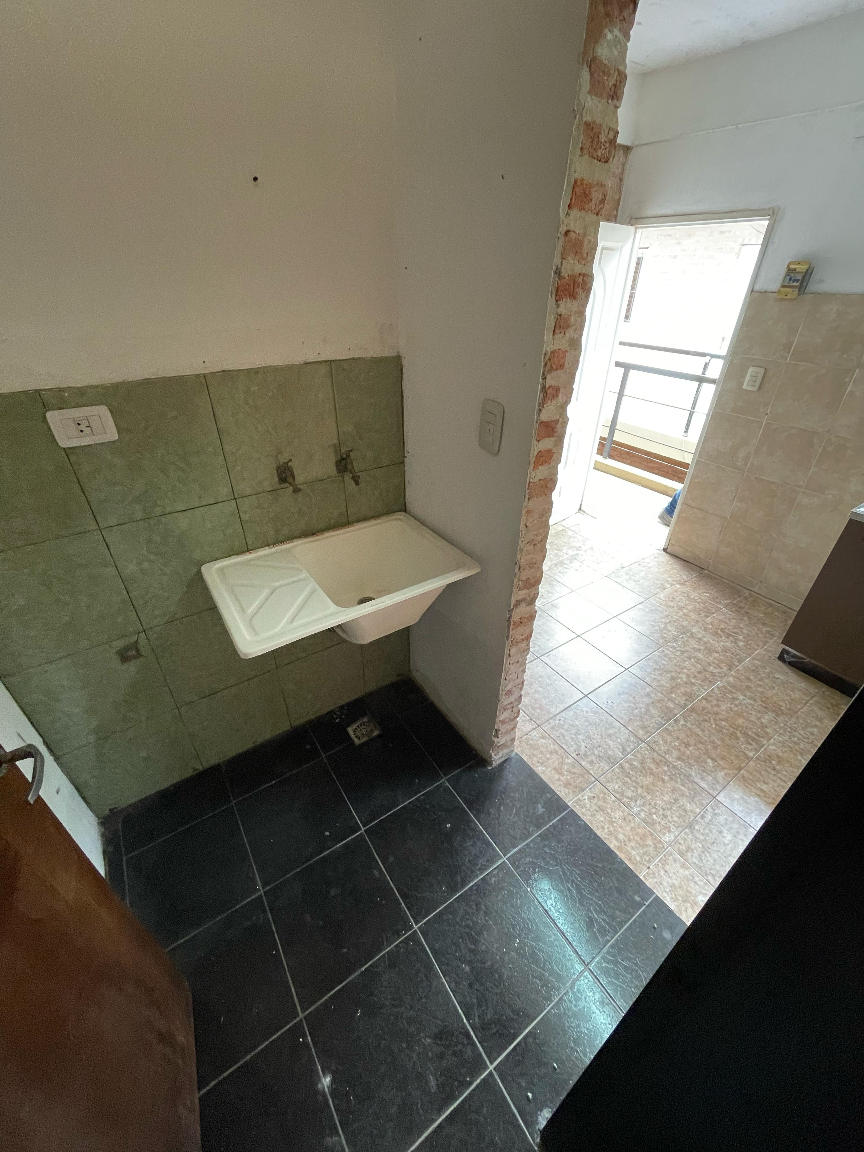 aparopropiedades - Departamento de 2 ambientes en Planta Alta
