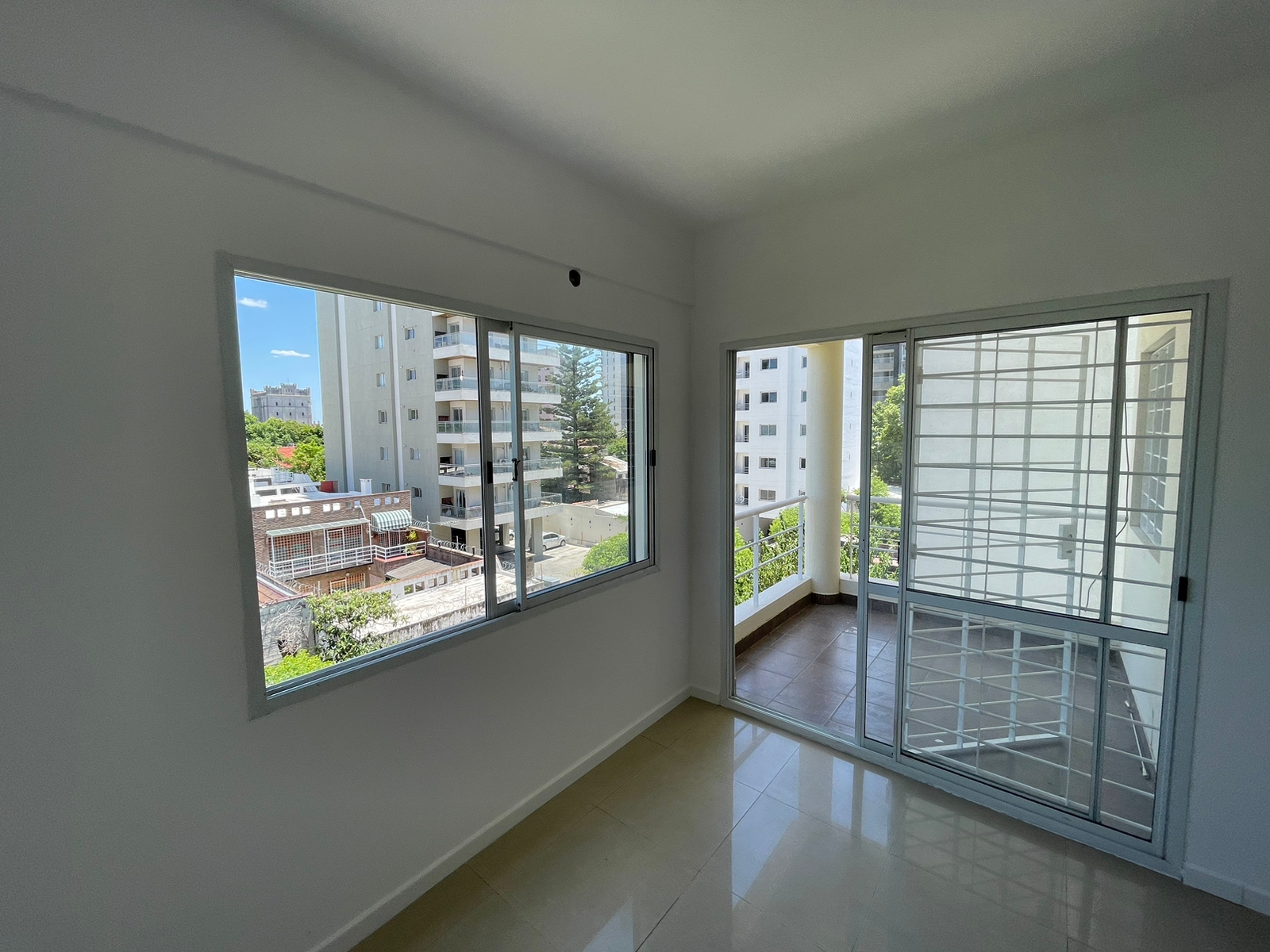 aparopropiedades - Departamento de 2 ambientes en Quilmes a la venta