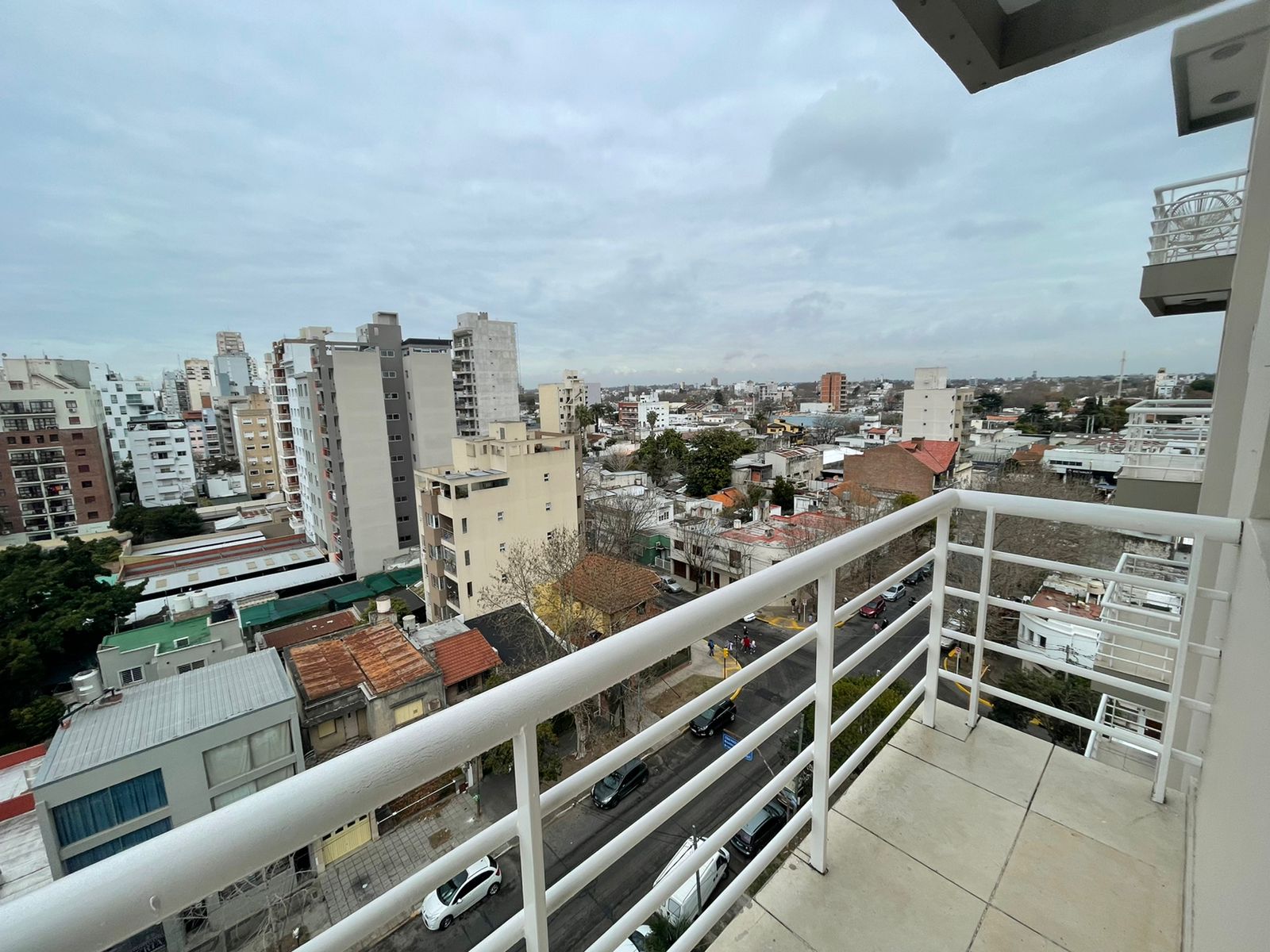 aparopropiedades - Departamento de 2 ambientes con cochera en Quilmes 