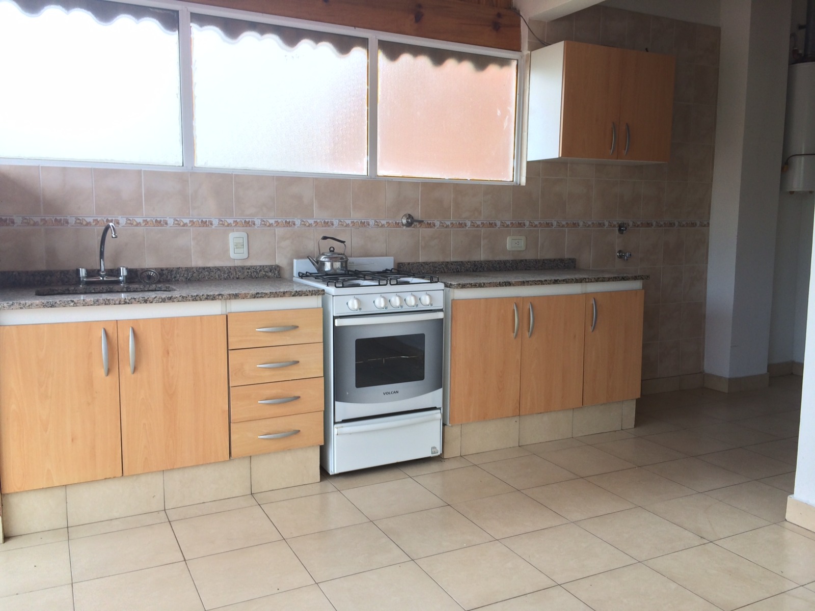 aparopropiedades - Departamento en planta alta a la venta