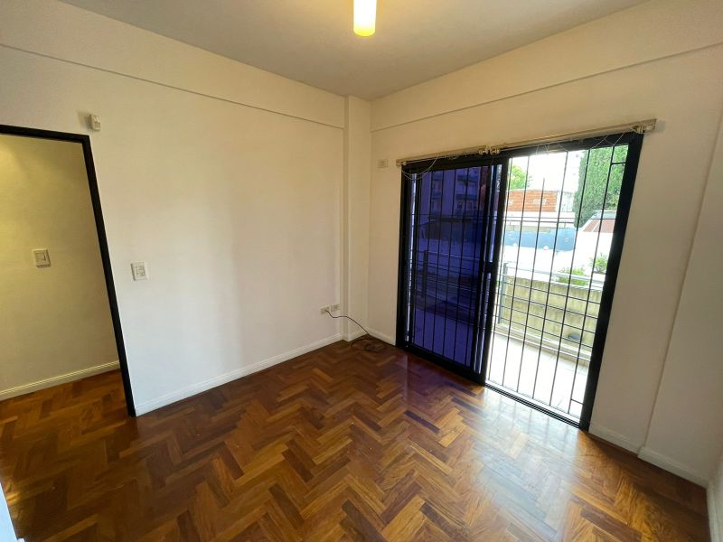 aparopropiedades - Departamento de 3 ambientes a la venta 