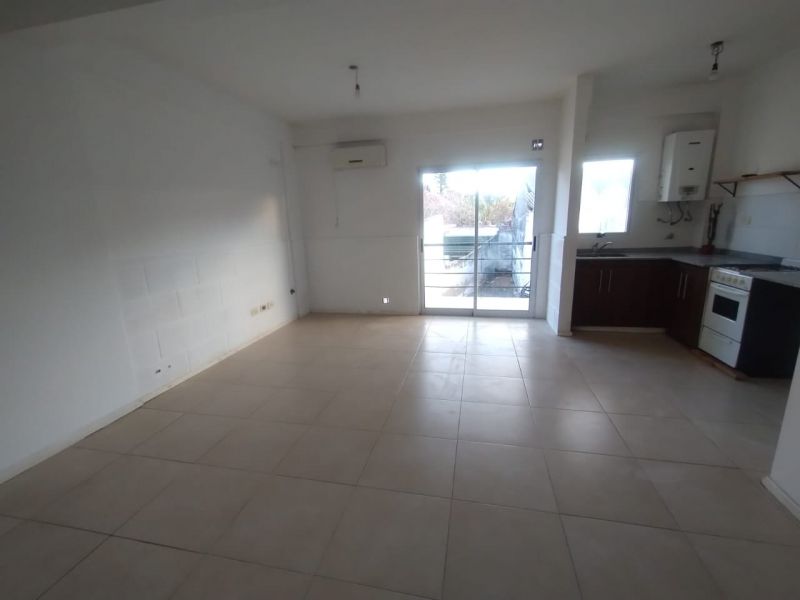 aparopropiedades - Departamento de 2 ambientes a la venta (Zona Barrio Parque)