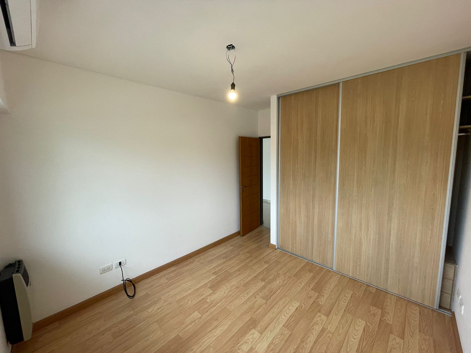 aparopropiedades - Departamento de 2 ambientes con cochera en Quilmes