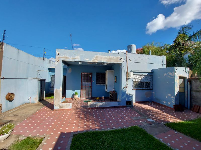 aparopropiedades - Casa tipo Americana en Venta