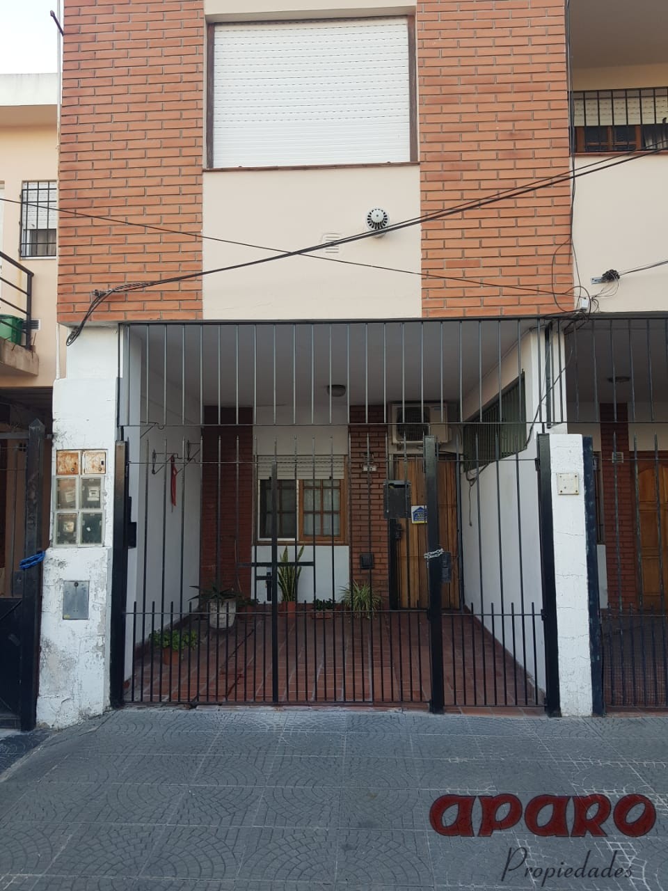 venta - Departamento de 2 ambientes con cochera