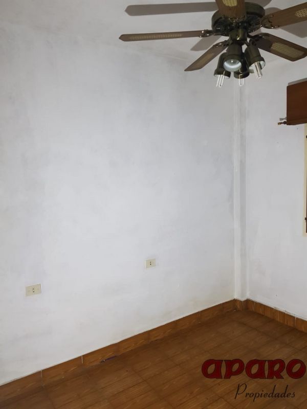 aparopropiedades - Departamento de 2 ambientes con cochera