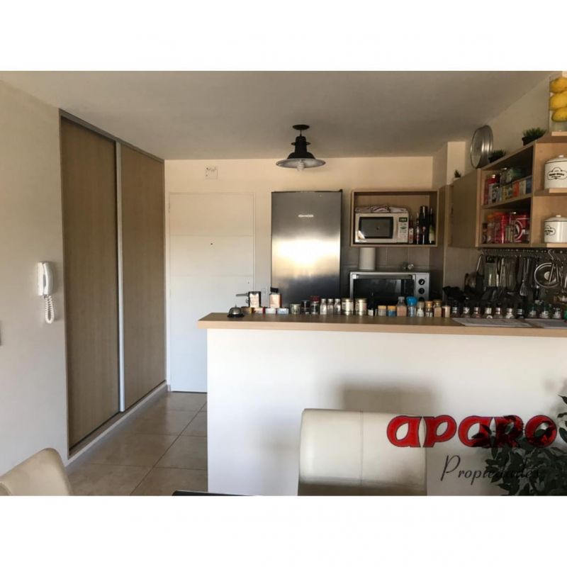 aparopropiedades - Impecable departamento de 2 ambientes al frente 