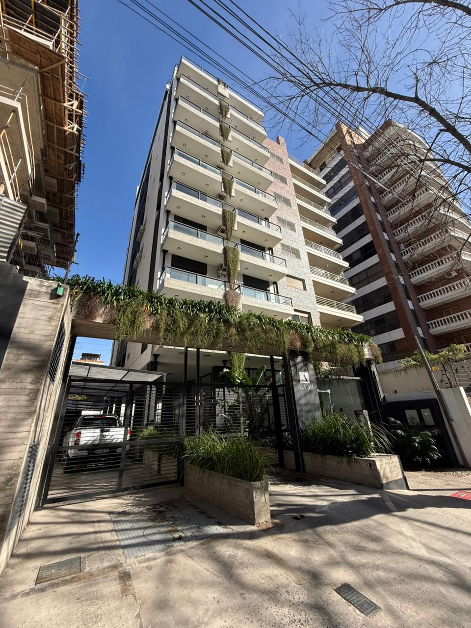 aparopropiedades - Monoambiente de categoria en Alquiler