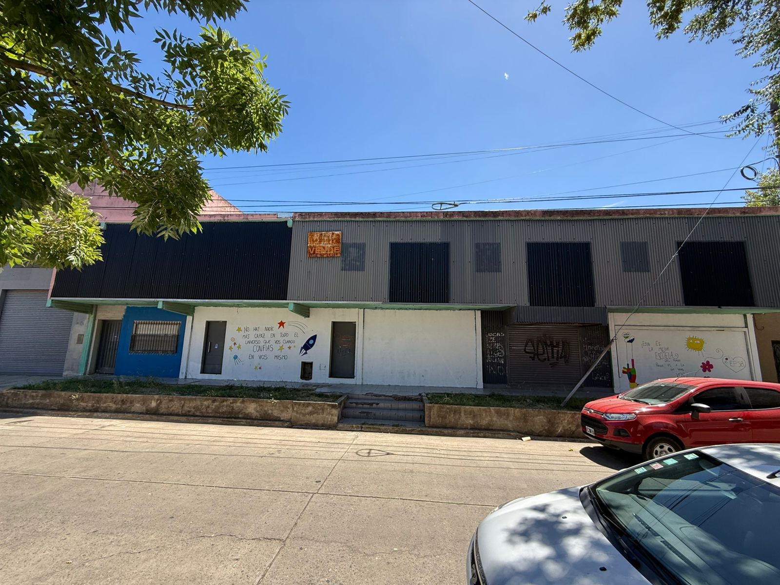 aparopropiedades - Galpón industrial en Quilmes - Excelente Oportunidad de Inversión 