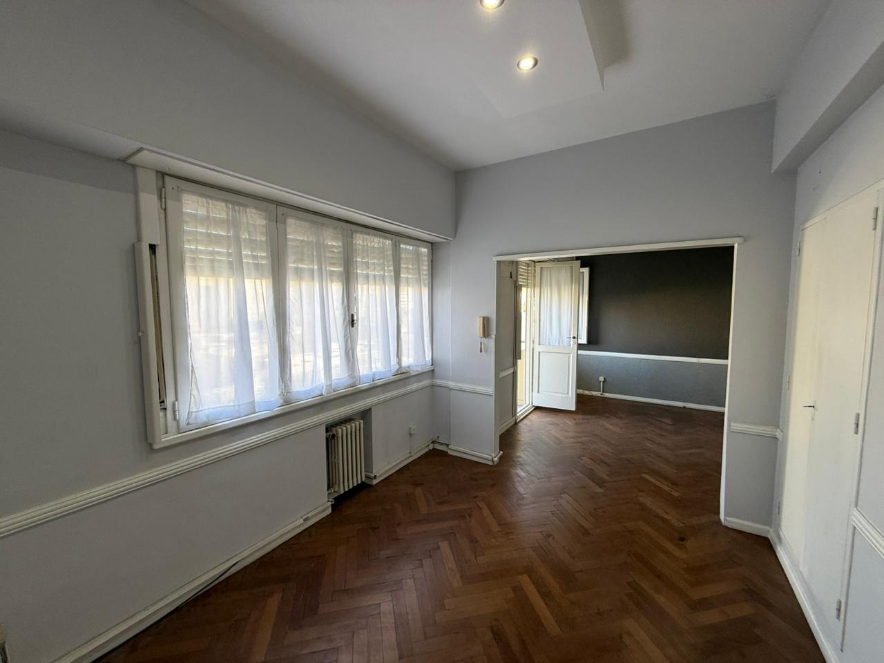 aparopropiedades - Oficina en Quilmes centro en alquiler