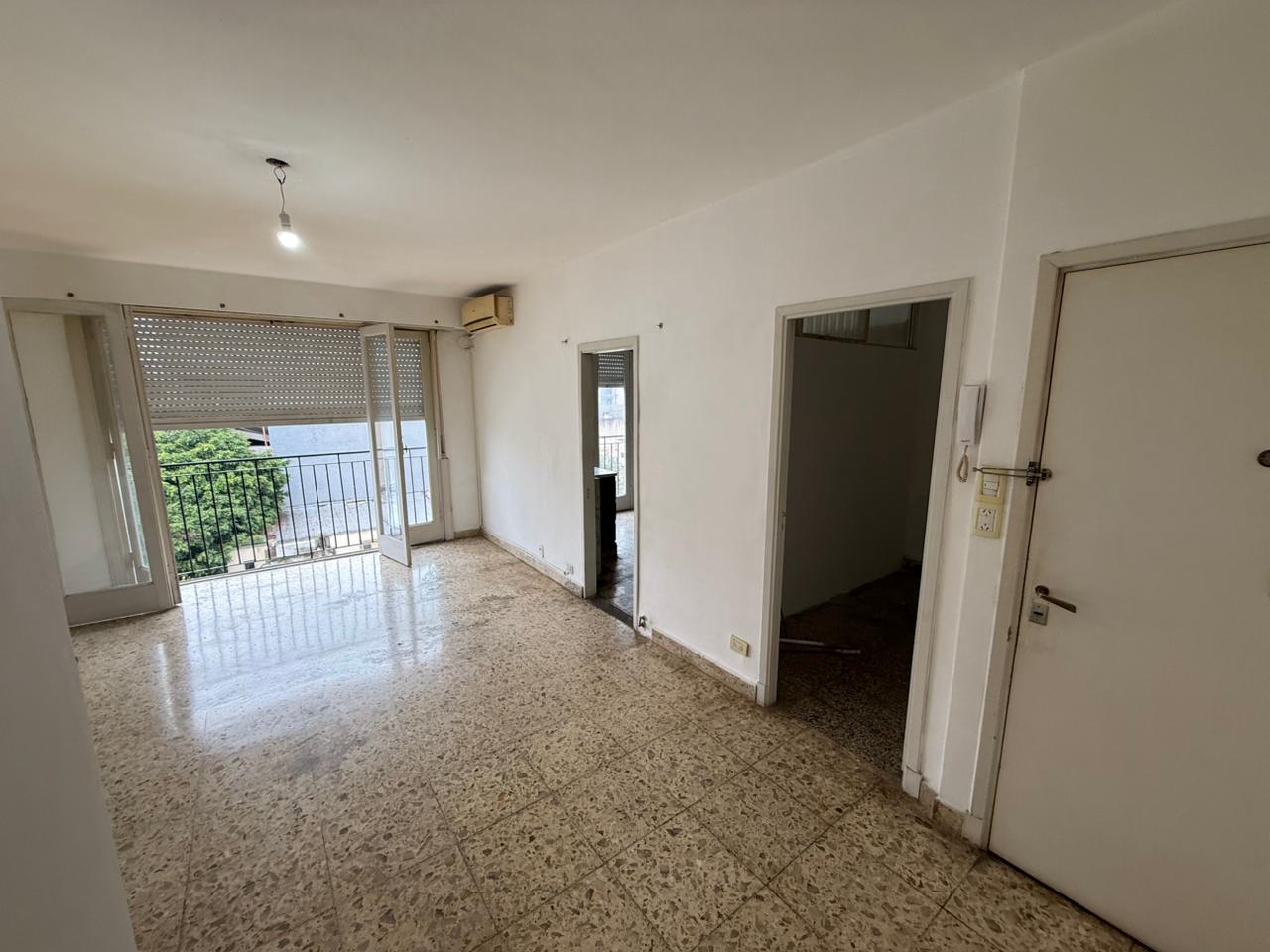 aparopropiedades - Departamento de 3 ambientes en Quilmes centro