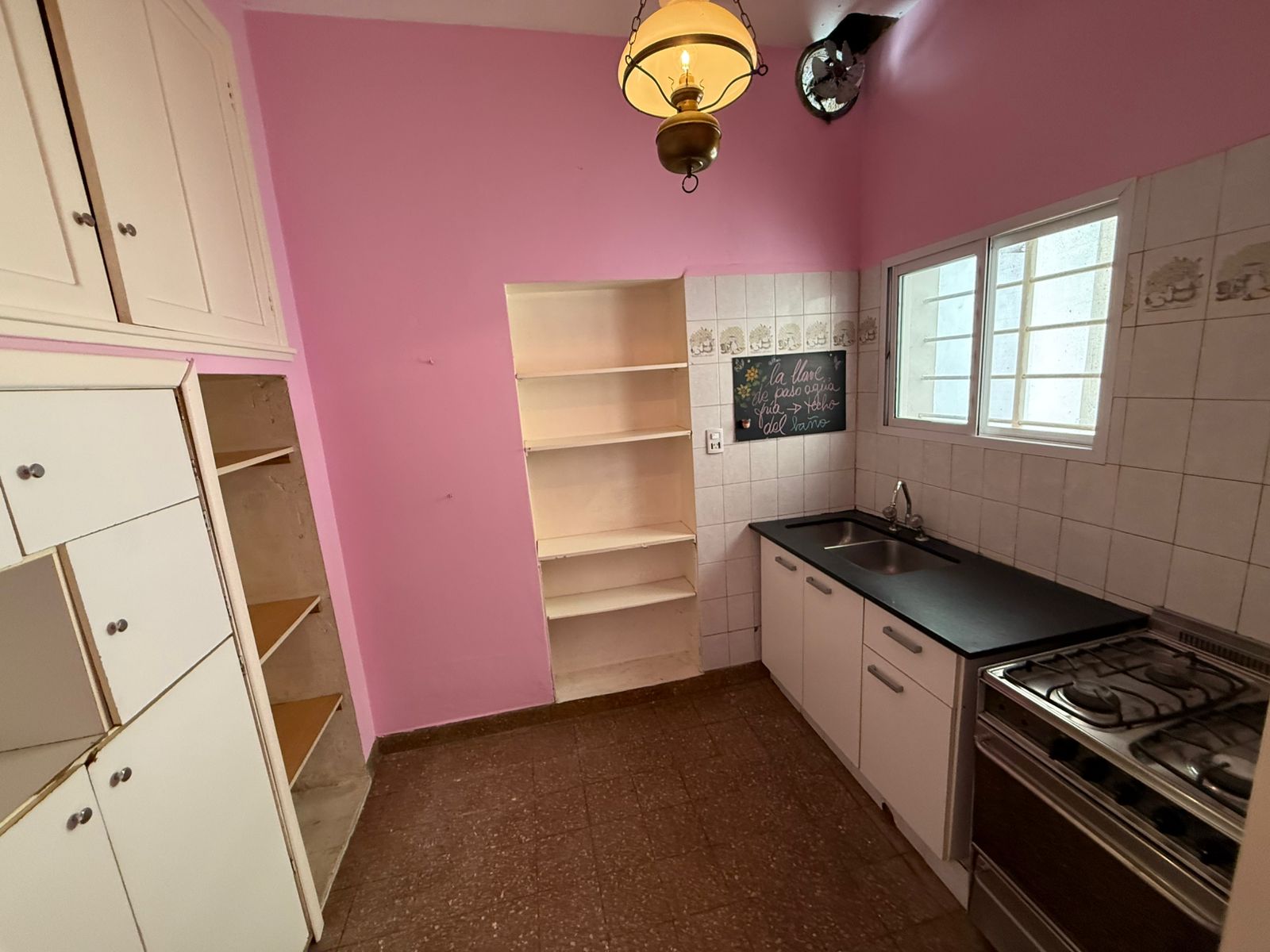 aparopropiedades - Casa en zona Residencial de Quilmes 