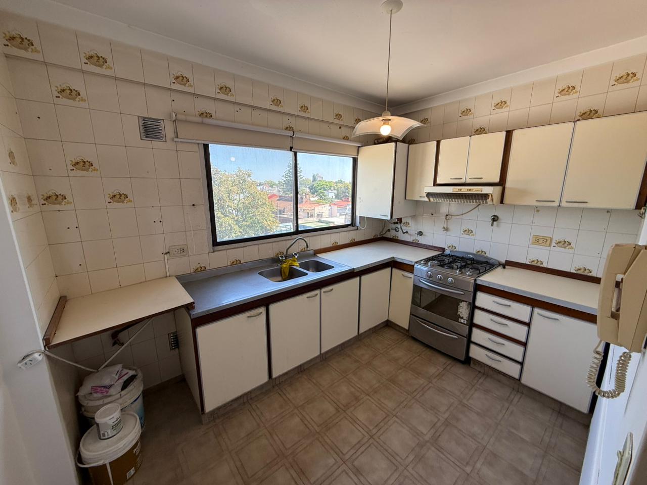 aparopropiedades - Departamento de 2 ambientes en Quilmes Este en venta