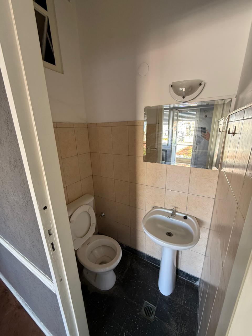 aparopropiedades - Oficina en Quilmes centro en alquiler