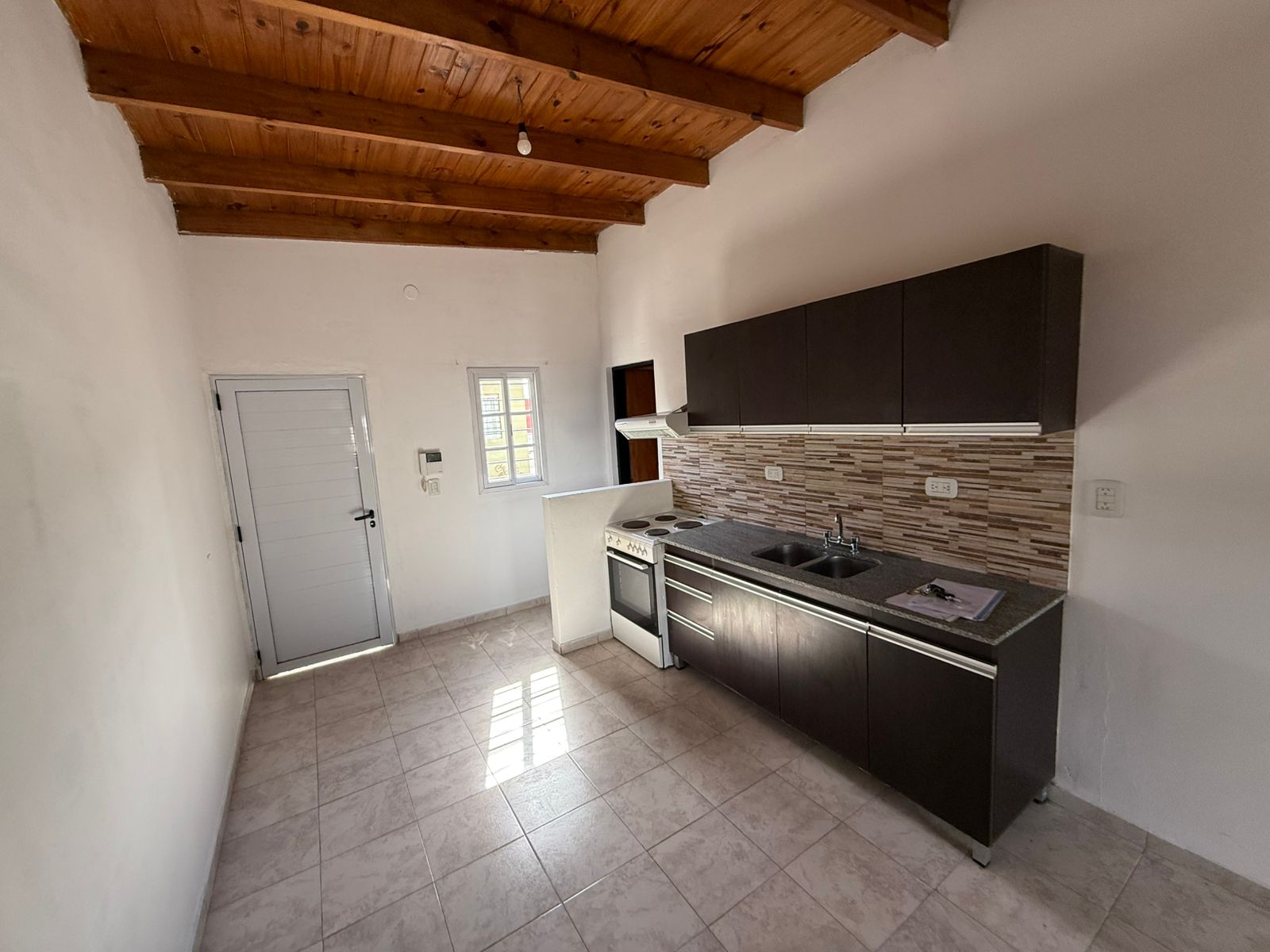 aparopropiedades - Monoambiente en alquiler en Planta Alta