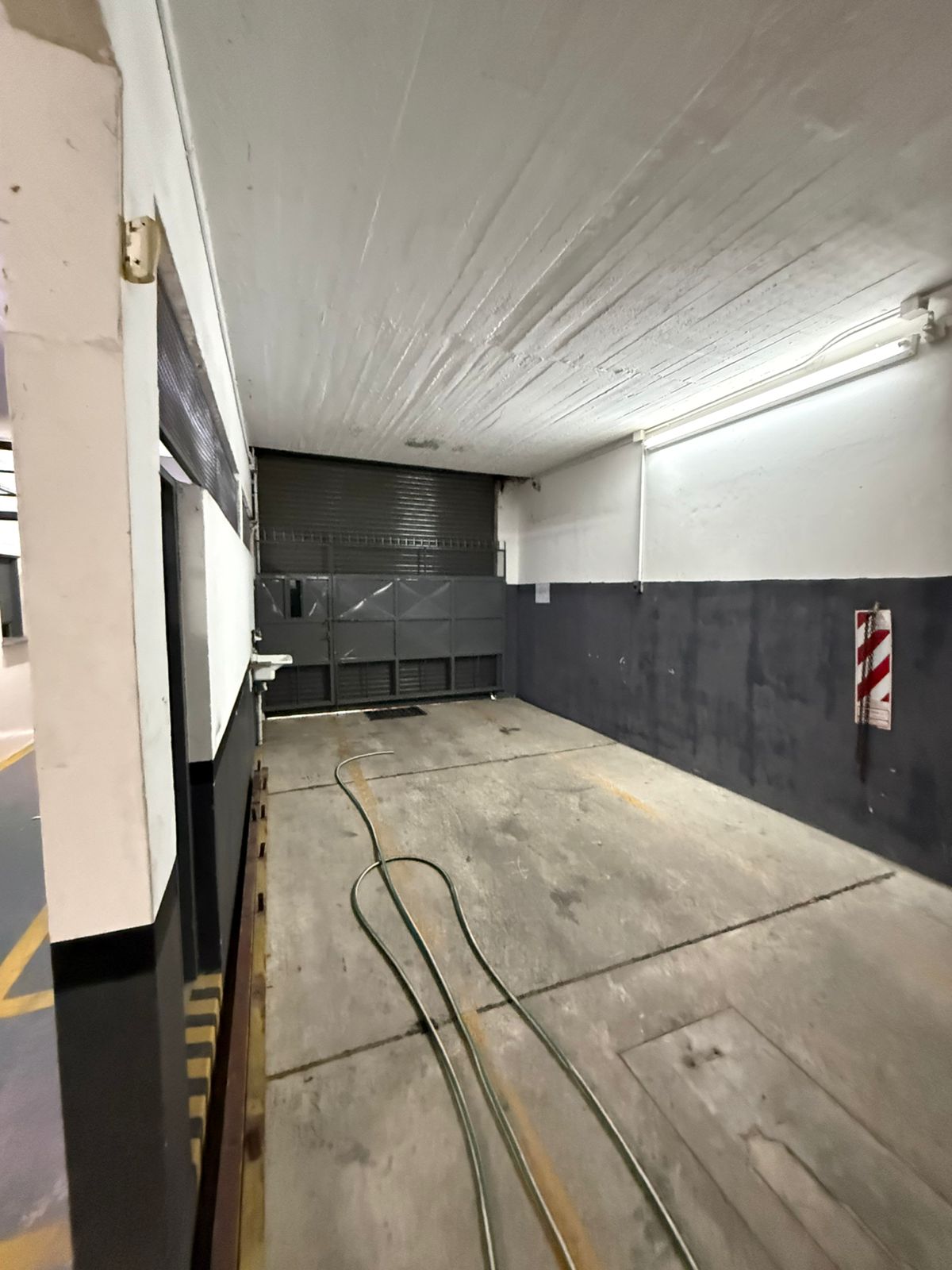 aparopropiedades - Galpón industrial en Alquiler en zona de Quilmes Oeste