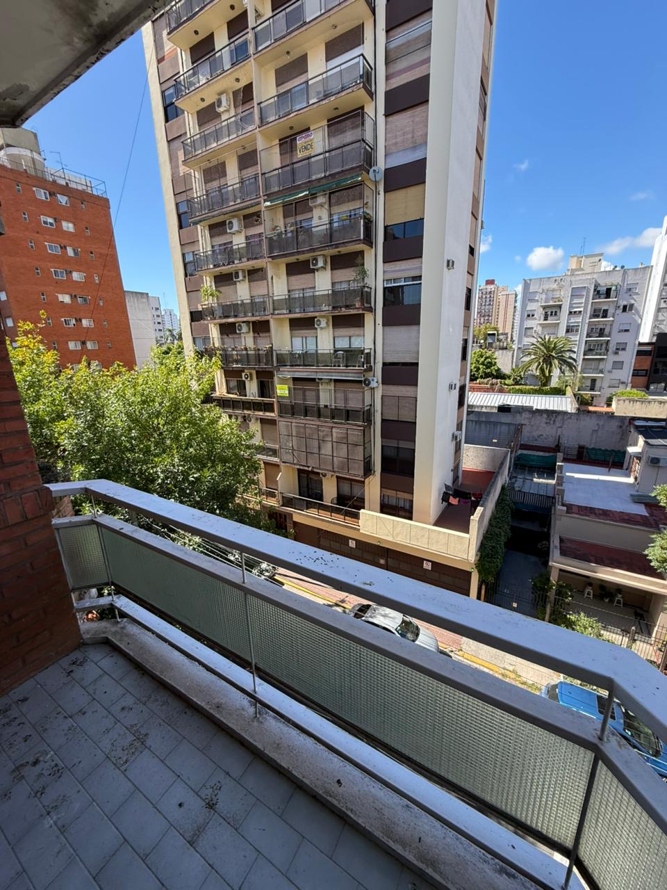 aparopropiedades - Departamento de 2 ambientes en Quilmes centro