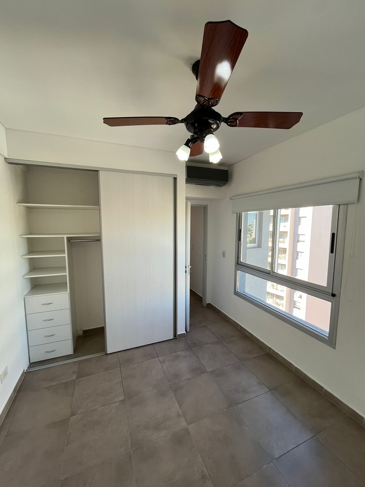 aparopropiedades - Departamento de 2 ambientes en Quilmes centro