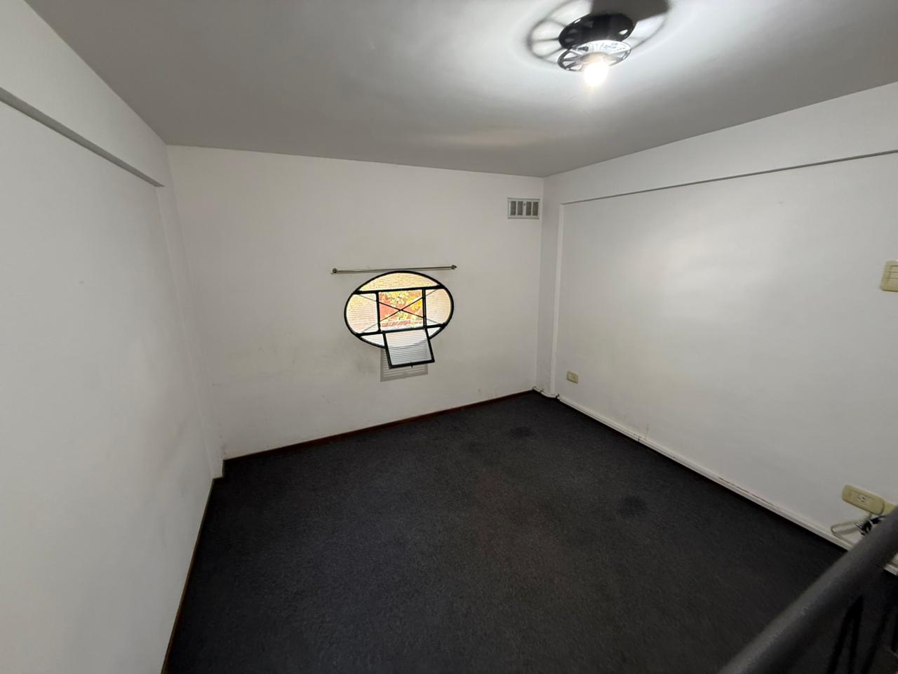 aparopropiedades - Departamento de 3 ambientes en Bernal Centro