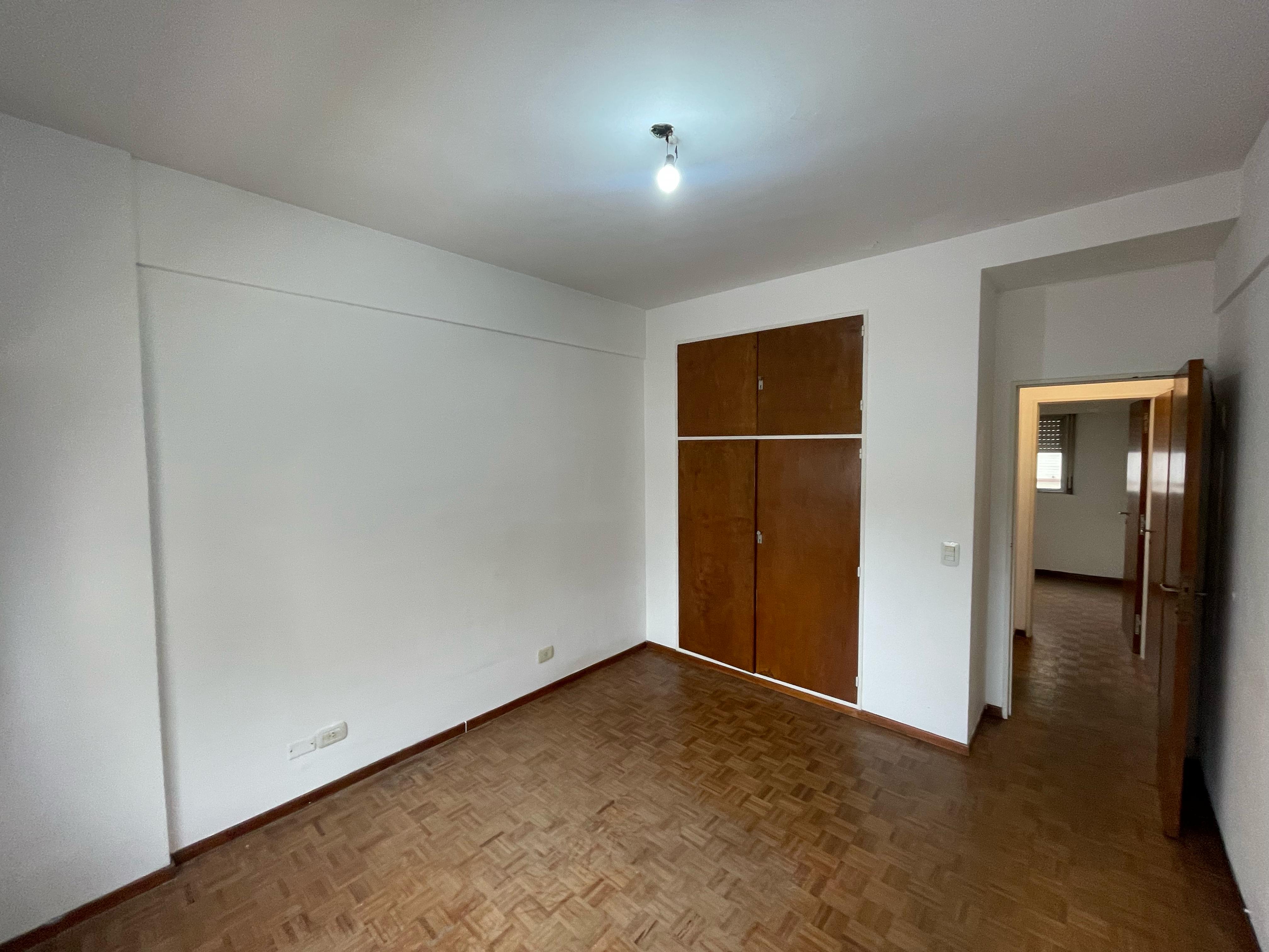 aparopropiedades - Departamento de 3 ambientes en Quilmes centro