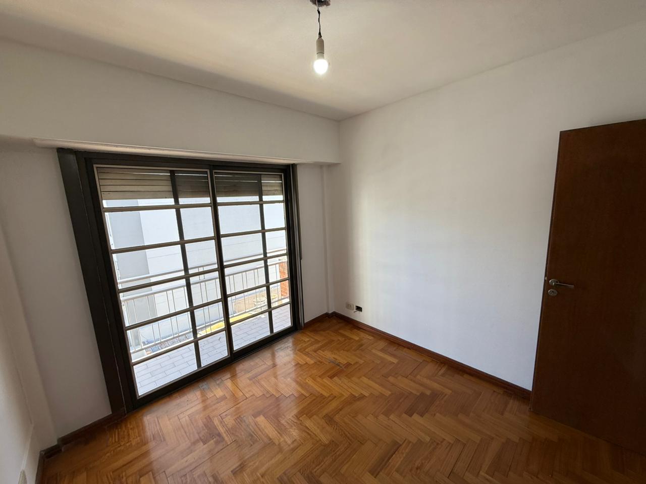 aparopropiedades - Departamento de 2 ambientes en Quilmes centro