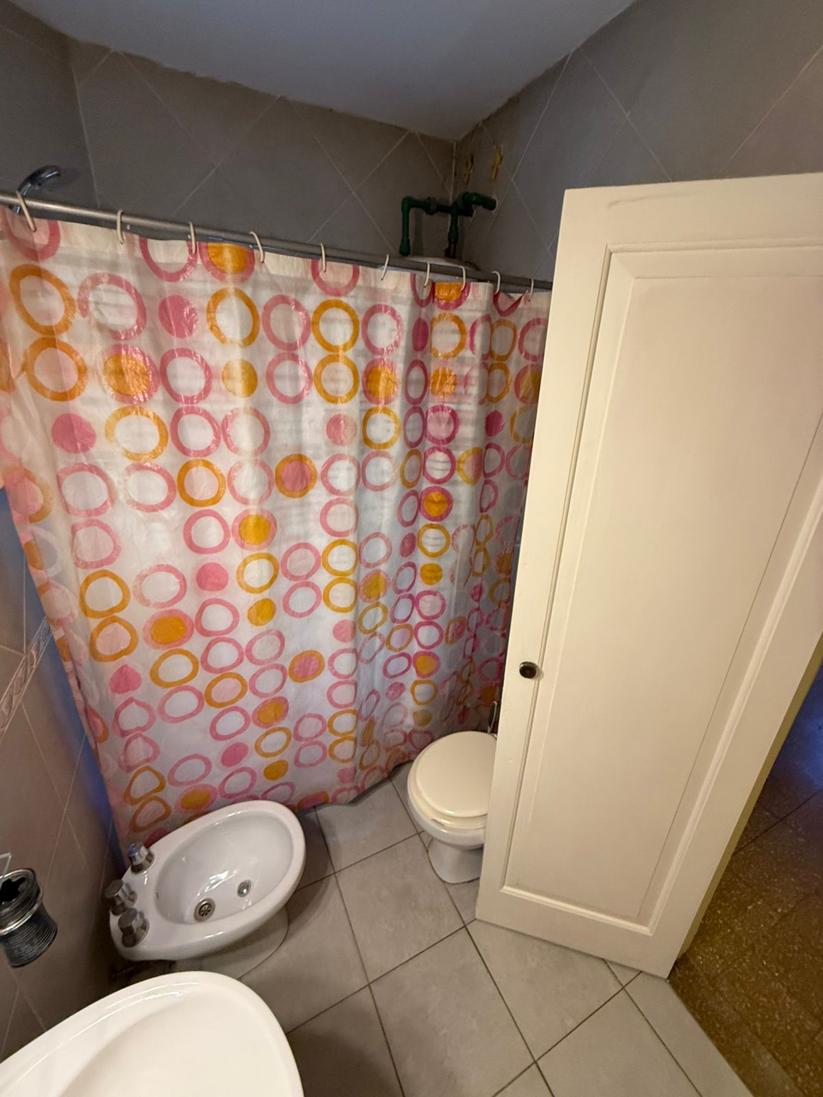 aparopropiedades - Casa en zona Residencial de Quilmes 